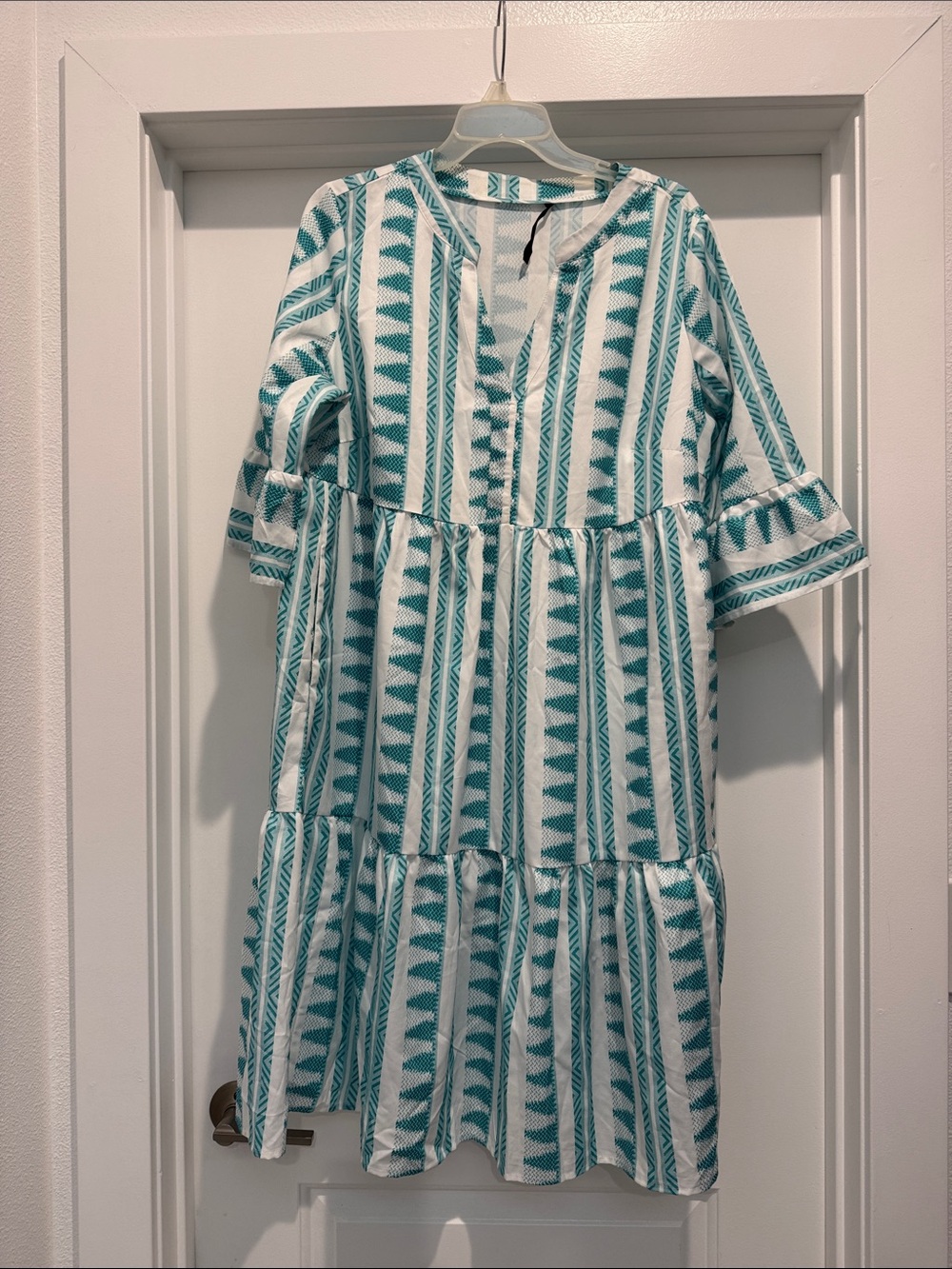 BloomChic Teal and White Tiered V-Neck Casual Dress